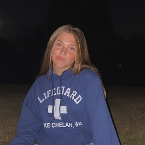 Meet your Posher, Ellie